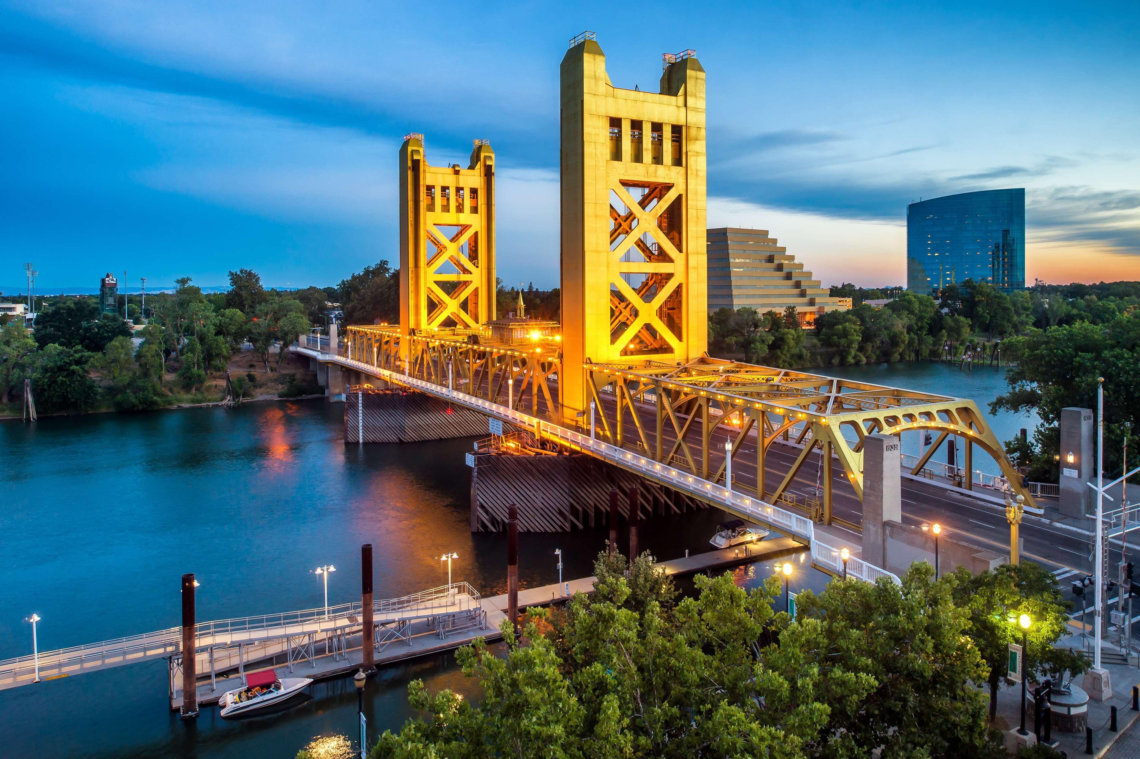 Embassy Suites By Hilton Sacramento Riverfront Promenade Exterior photo