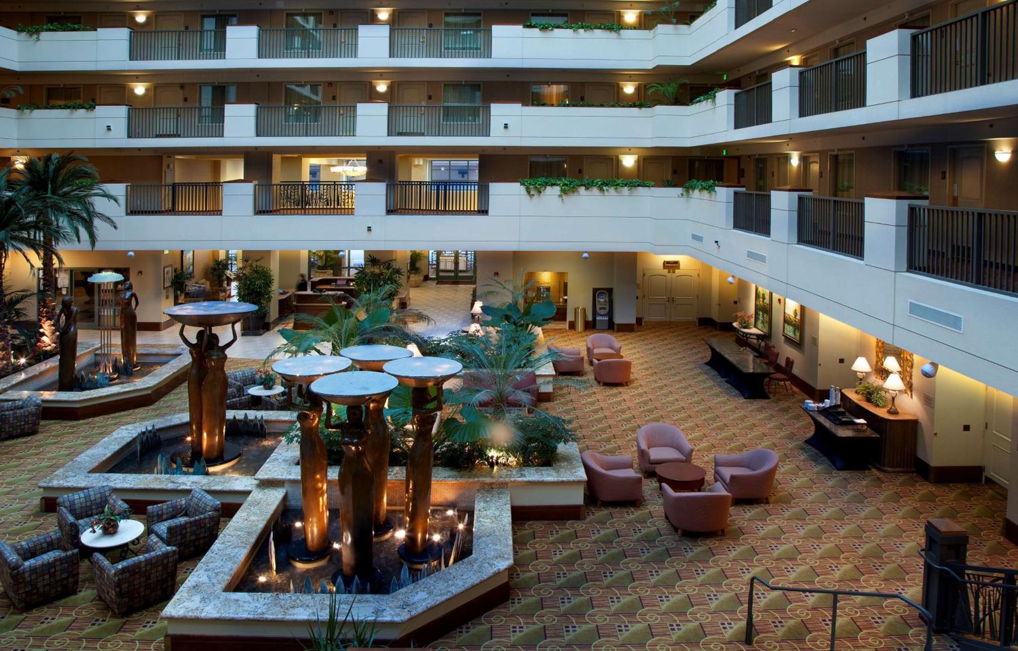 Embassy Suites By Hilton Sacramento Riverfront Promenade Exterior photo